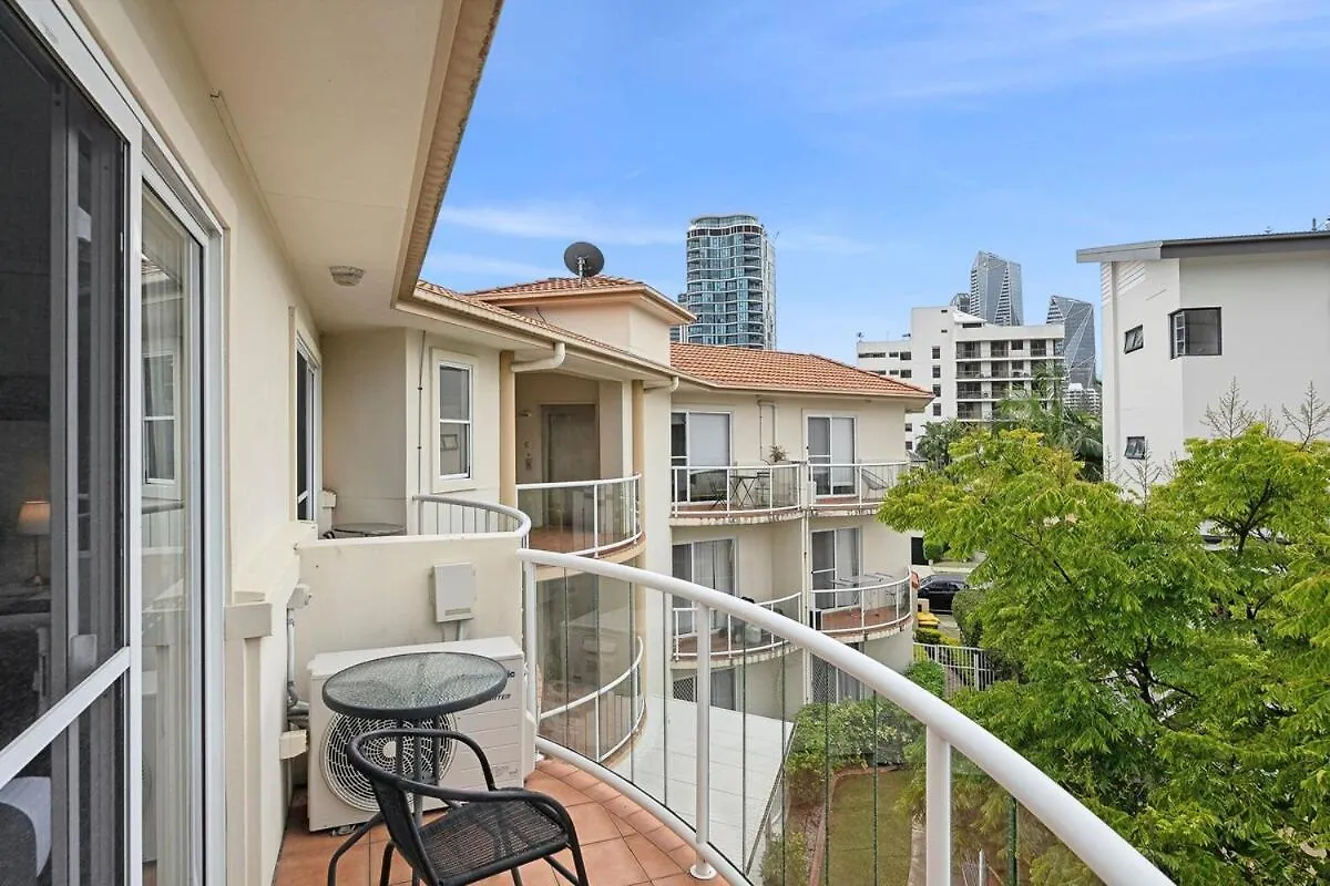 Apartment Stylish Coastal Retreat In The Heart Of Broadbeach Gold Coast